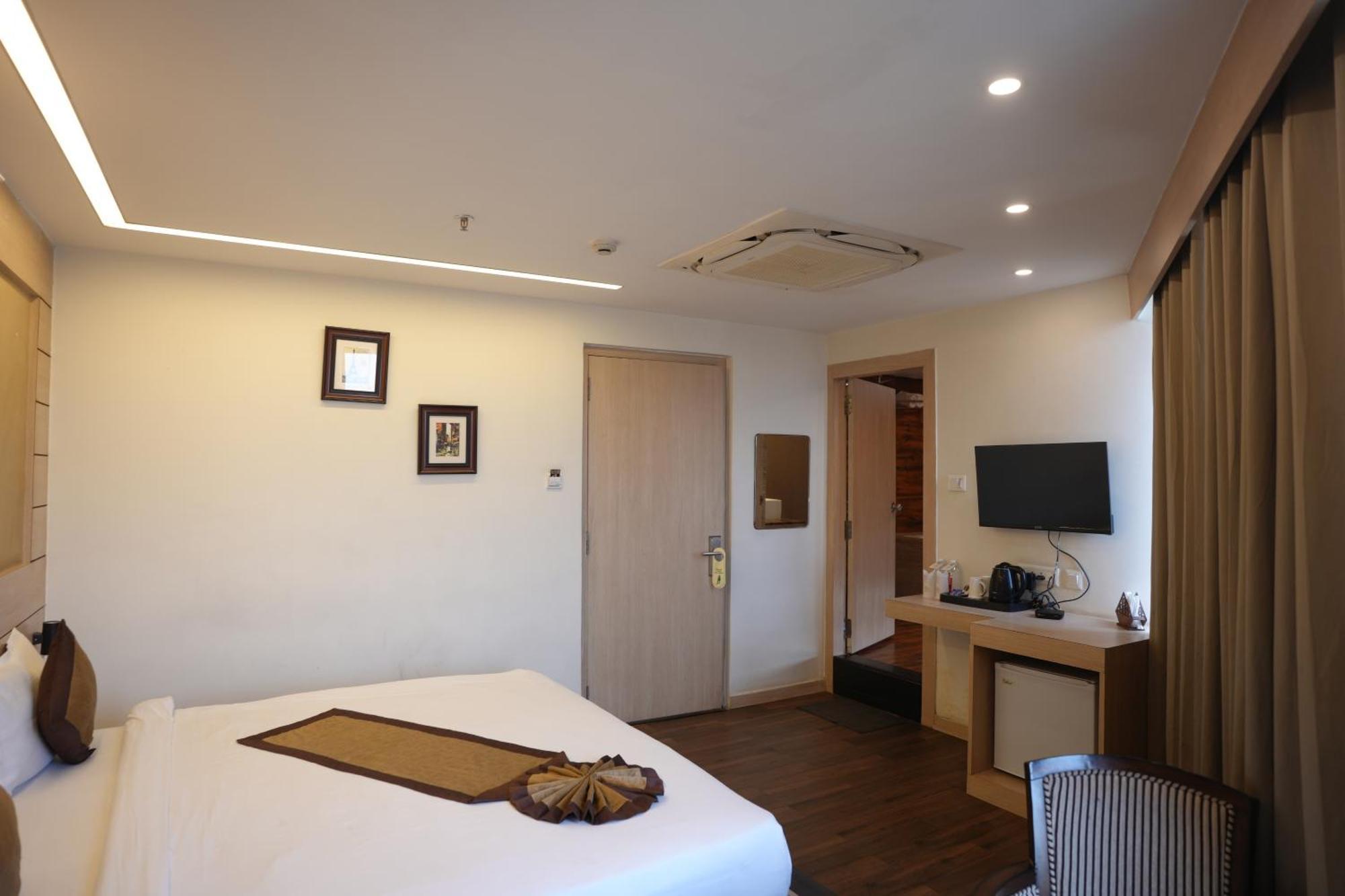 Hotel Silkhouse Premier Danapur المظهر الخارجي الصورة
